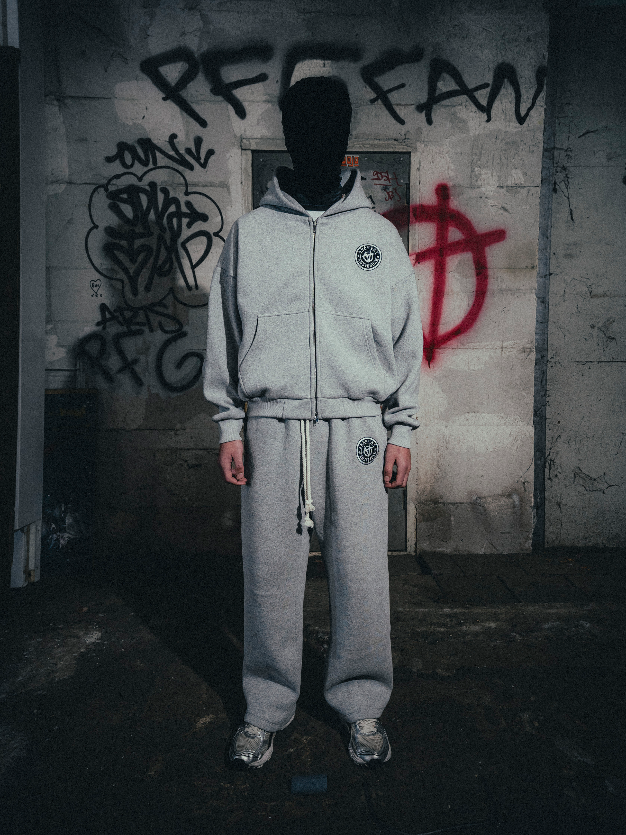 ANARCHY BASICS ZIP-UP HOODIE